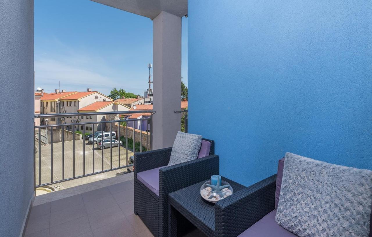 Apartment Melarnian Near The Beach In Umago Exterior foto